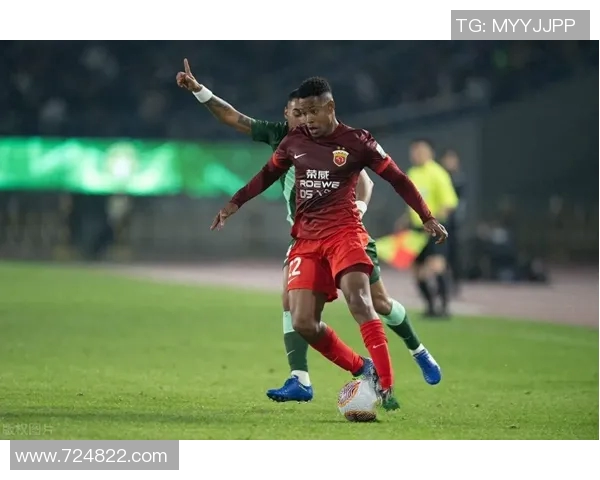 艾斯堡主场迎战哥本哈根争夺联赛关键三分的激烈对决 艾斯堡主场迎战哥本哈根争夺联赛关键三分的激烈对决