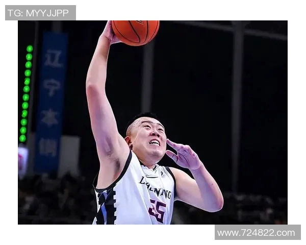 韩德君：从篮球场上的传奇到生活中的榜样，见证奋斗与坚持的力量