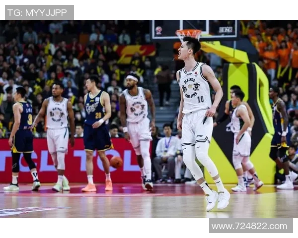 南京篮球队在冠军赛中的表现分析与状态评估